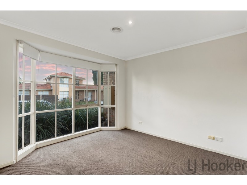 23 Blossom Grove, Knoxfield VIC 3180