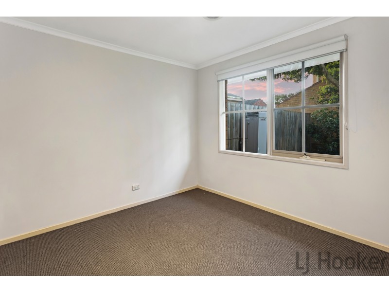 23 Blossom Grove, Knoxfield VIC 3180