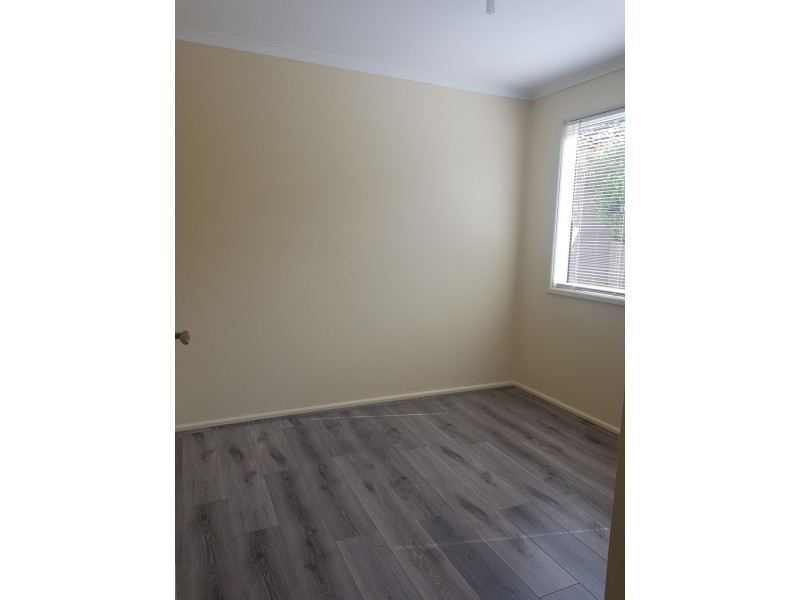 8C Anne Road, Knoxfield VIC 3180