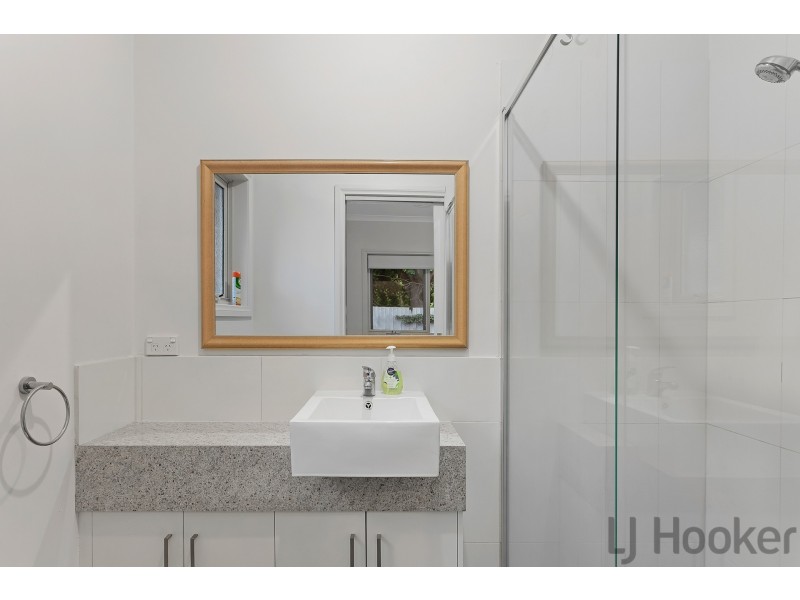 2/3 Dalpura Drive, Bayswater VIC 3153