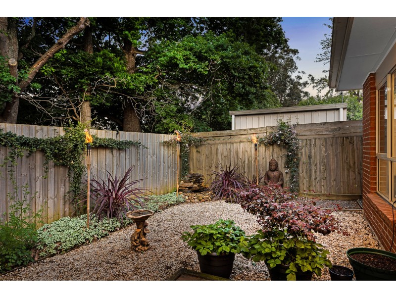 2/3 Dalpura Drive, Bayswater VIC 3153