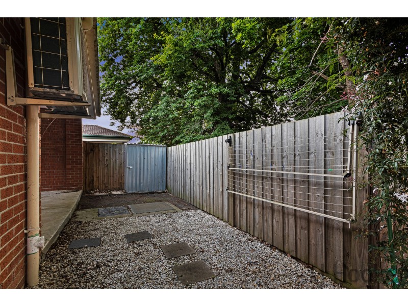 2/3 Dalpura Drive, Bayswater VIC 3153