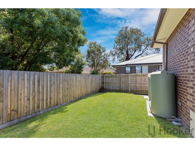 2/11 Chatham Avenue, Ferntree Gully VIC 3156