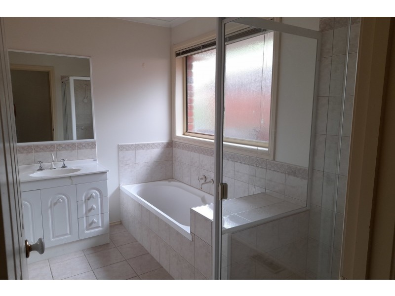 2/28 Gertonia Avenue, Boronia VIC 3155