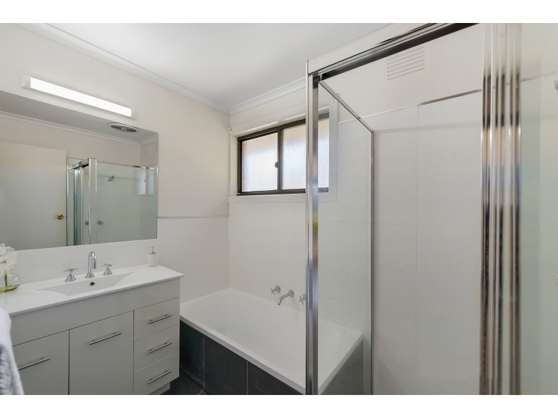 5/4 Starcross Avenue, Croydon VIC 3136