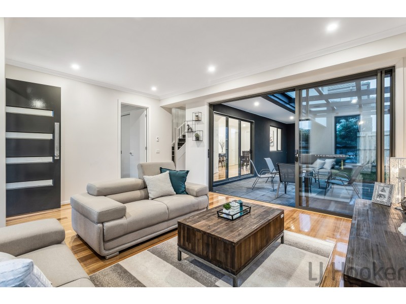 1 and 7/106 Wantirna Road, Ringwood VIC 3134