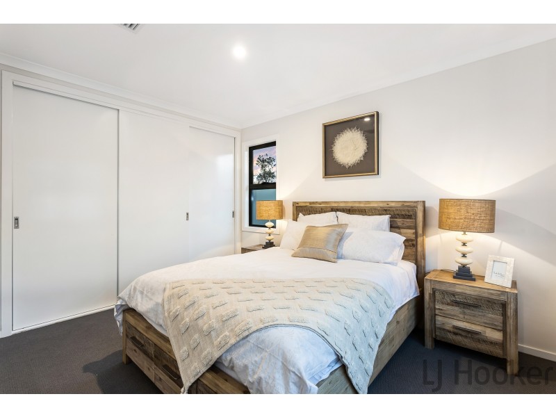 1 and 7/106 Wantirna Road, Ringwood VIC 3134