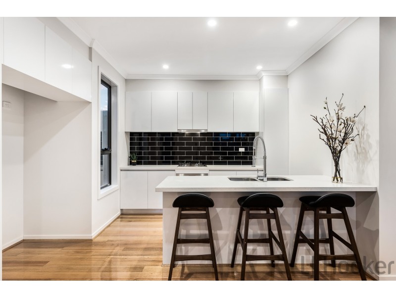 1 and 7/106 Wantirna Road, Ringwood VIC 3134