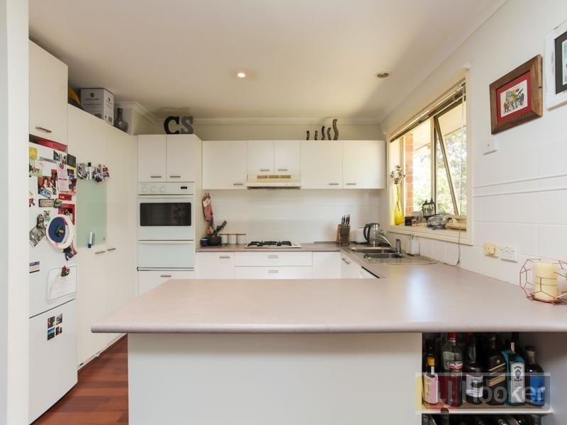 2/118 Station Street, Burwood VIC 3125