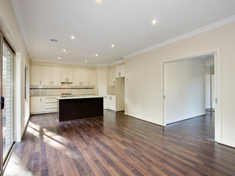 63A Landstrom Quadrant, Kilsyth VIC 3137