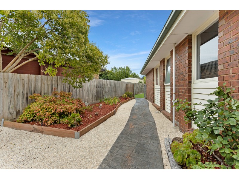 63 Currawa Drive, Boronia VIC 3155