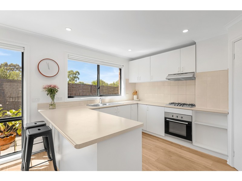 2/22 Kitchener Road, Croydon VIC 3136