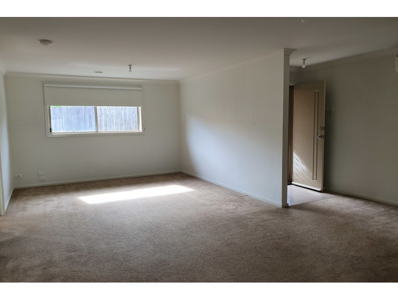 2/20 Tulip Crescent, Boronia VIC 3155