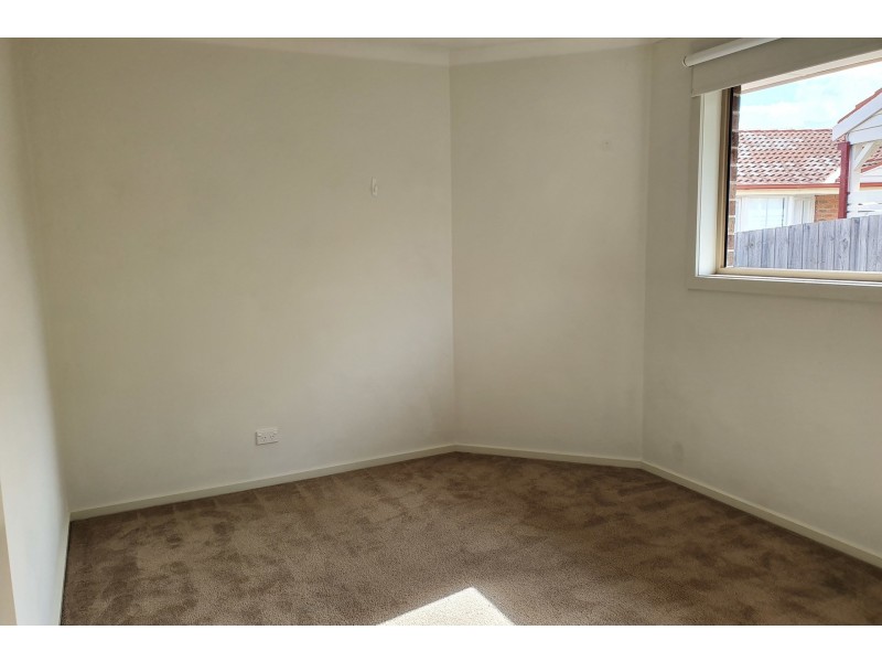 2/20 Tulip Crescent, Boronia VIC 3155