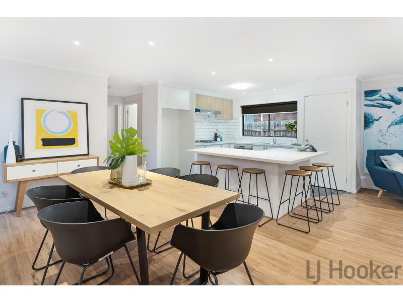 2/17 Farnham Road, Bayswater VIC 3153