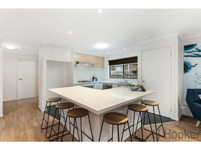 2/17 Farnham Road, Bayswater VIC 3153
