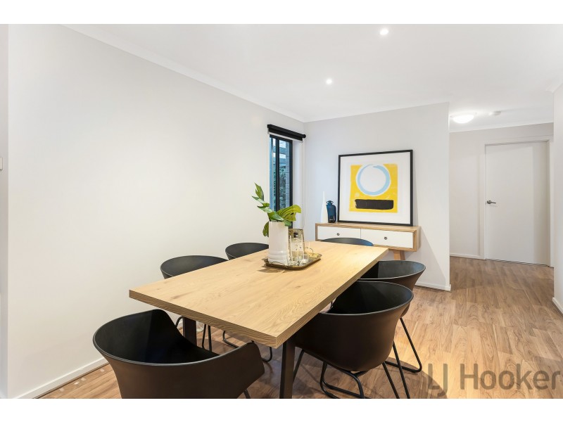 2/17 Farnham Road, Bayswater VIC 3153