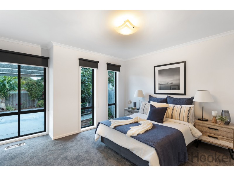 2/17 Farnham Road, Bayswater VIC 3153