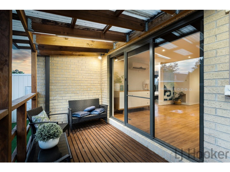 2/17 Farnham Road, Bayswater VIC 3153