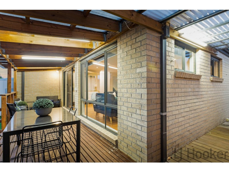 2/17 Farnham Road, Bayswater VIC 3153