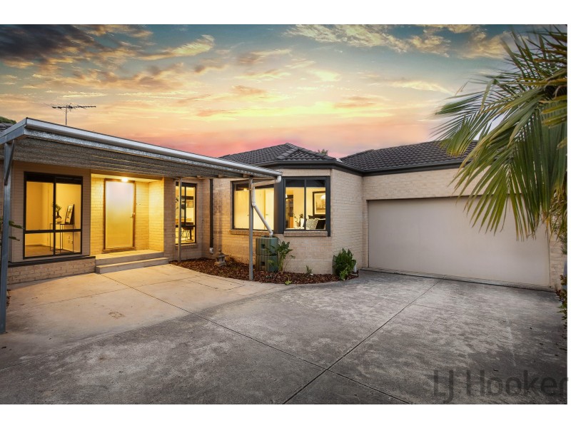 2/17 Farnham Road, Bayswater VIC 3153