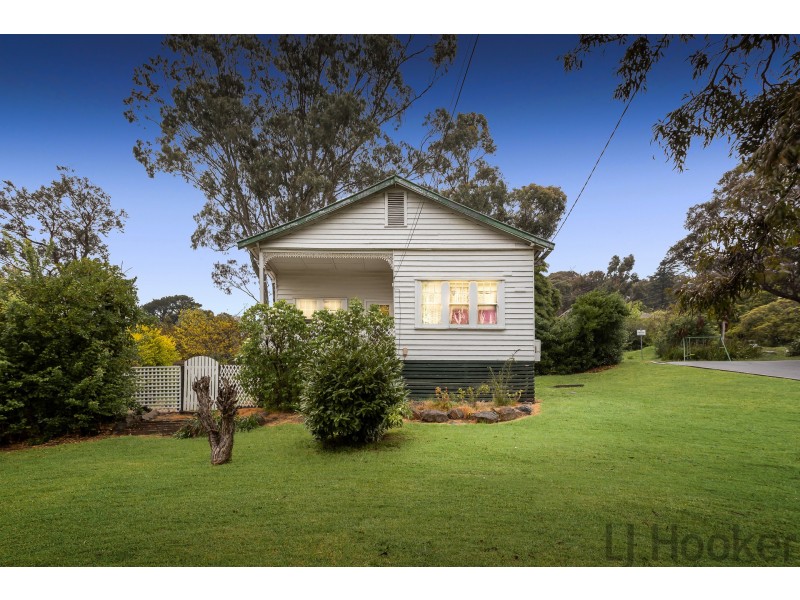 15 Schneider Street, Ferntree Gully VIC 3156