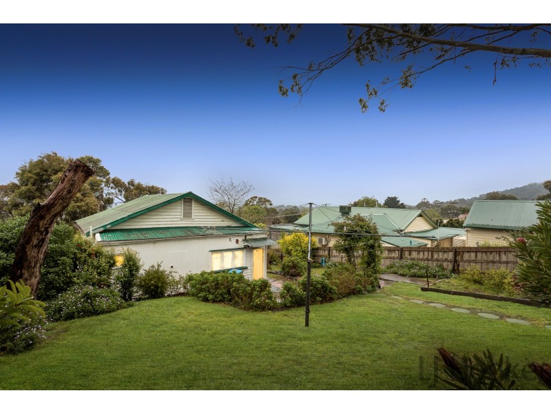 15 Schneider Street, Ferntree Gully VIC 3156