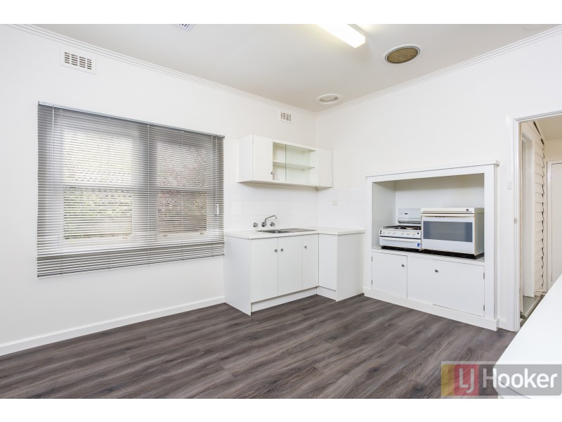 26 Albert Avenue, Boronia VIC 3155
