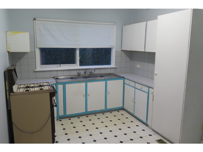 27 Royalden Close, Boronia VIC 3155