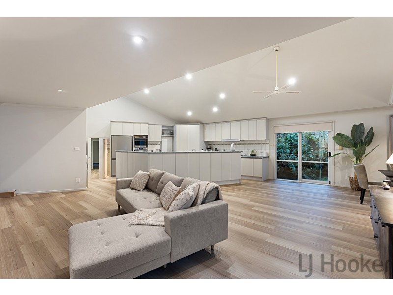 12 Drake Street, Ferntree Gully VIC 3156