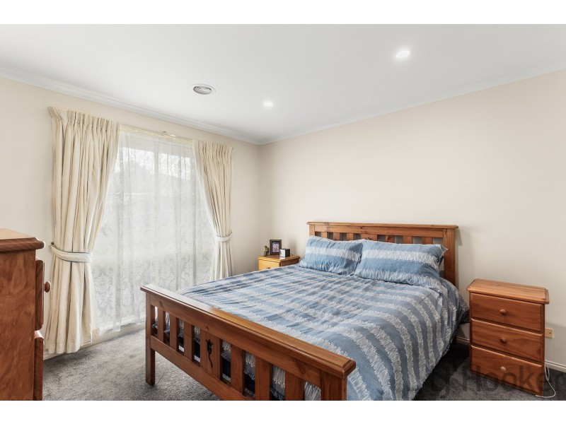 2 Hope Court, Ferntree Gully VIC 3156