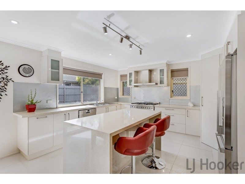 84 Hancock Drive, Ferntree Gully VIC 3156