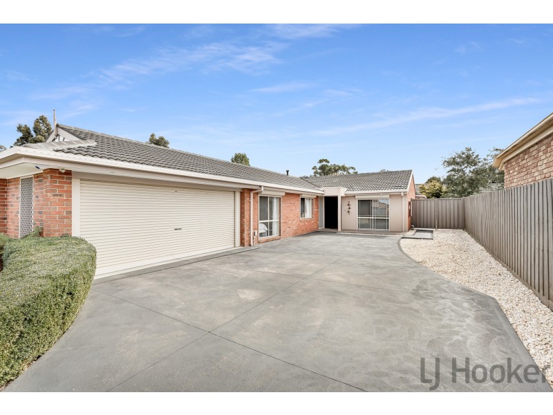 84 Hancock Drive, Ferntree Gully VIC 3156
