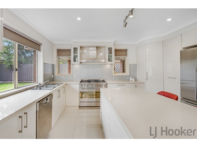 84 Hancock Drive, Ferntree Gully VIC 3156