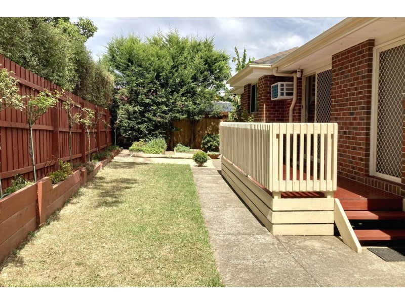 12A Gardenia Street, Croydon South VIC 3136