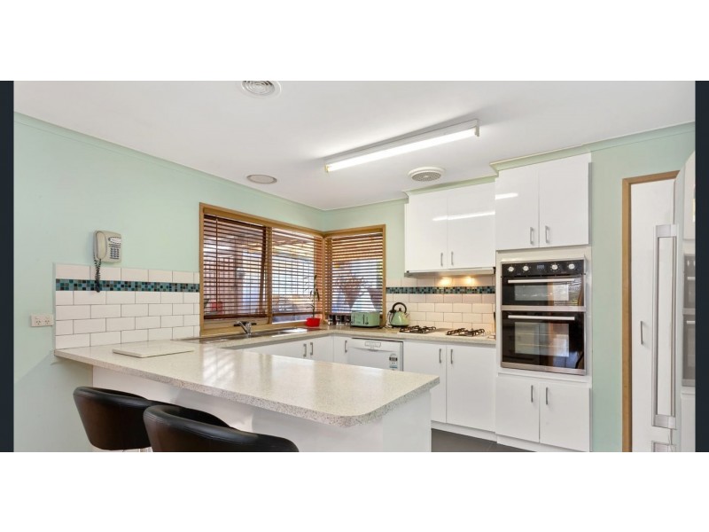 11 Archibald Avenue, Narre Warren VIC 3805