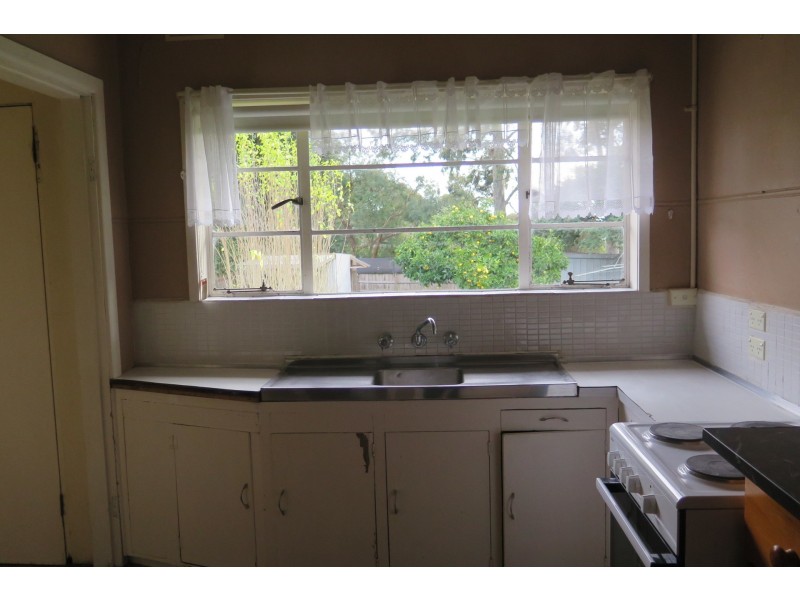 9 Albert Avenue, Boronia VIC 3155