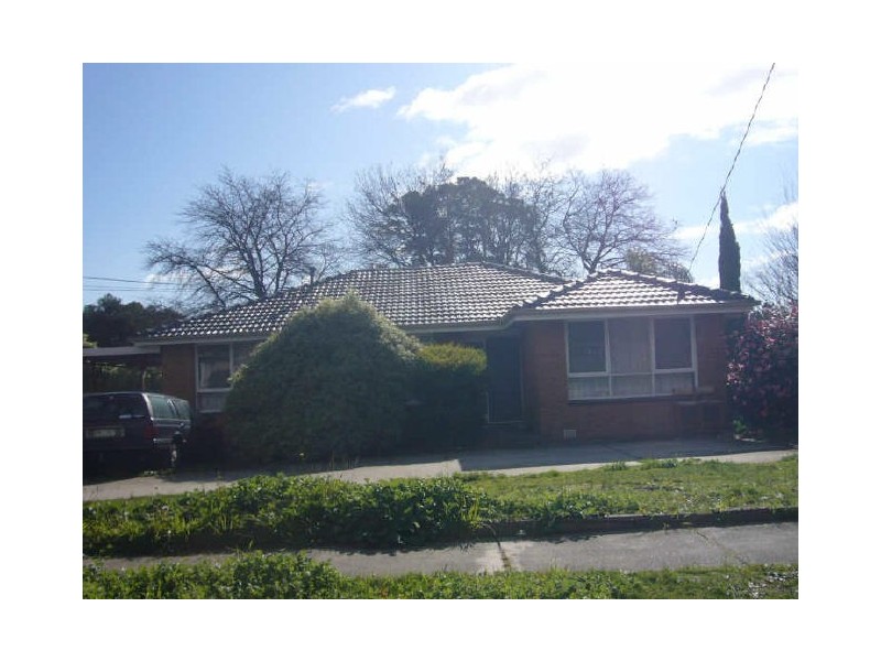 1/3 Dalpura Drive, Bayswater VIC 3153