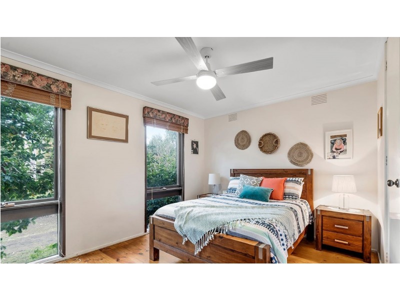 25 Songbird Avenue, Chirnside Park VIC 3116