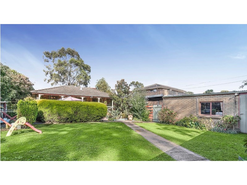 25 Songbird Avenue, Chirnside Park VIC 3116