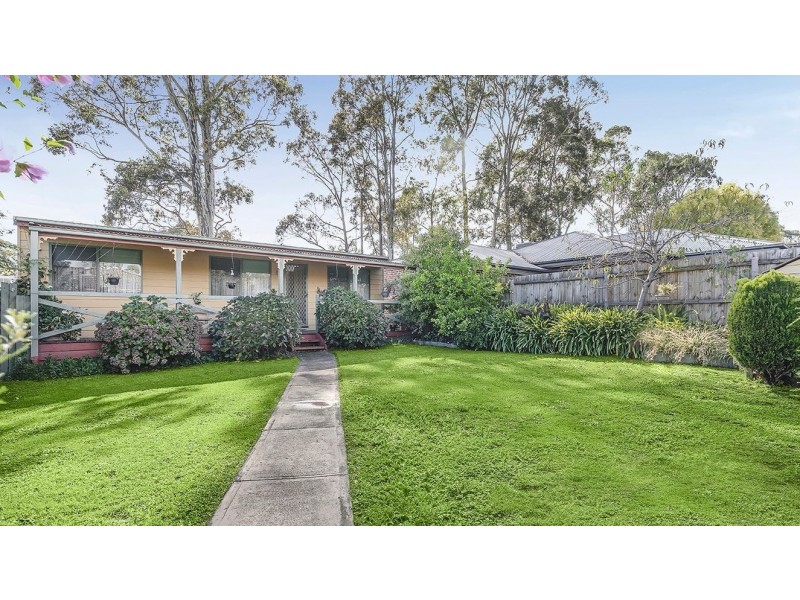 25 Songbird Avenue, Chirnside Park VIC 3116