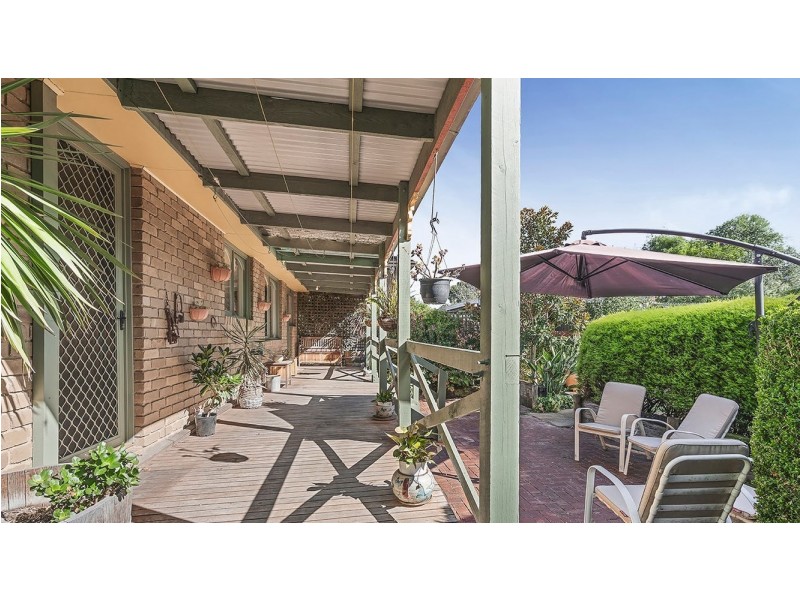 25 Songbird Avenue, Chirnside Park VIC 3116