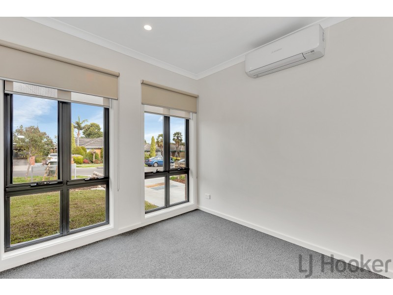 1/16 Adele Avenue, Ferntree Gully VIC 3156