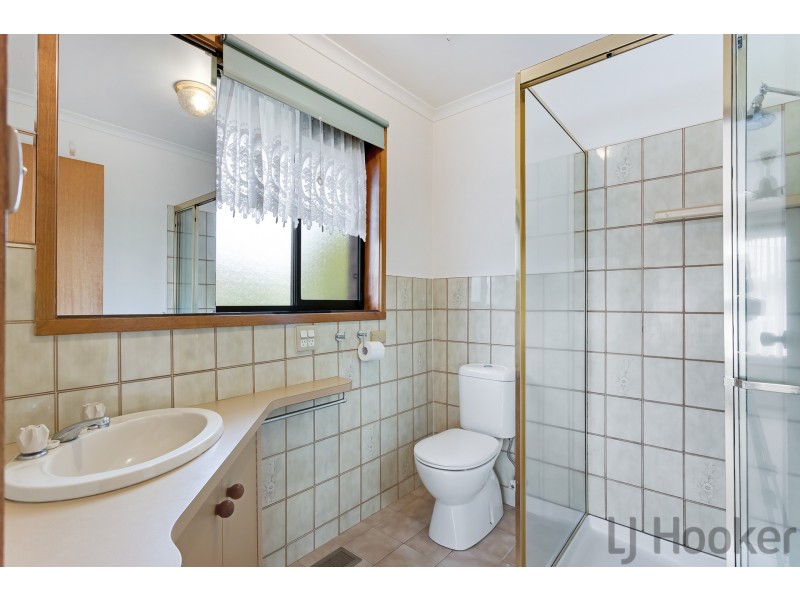 13 Hazelwood Road, Boronia VIC 3155