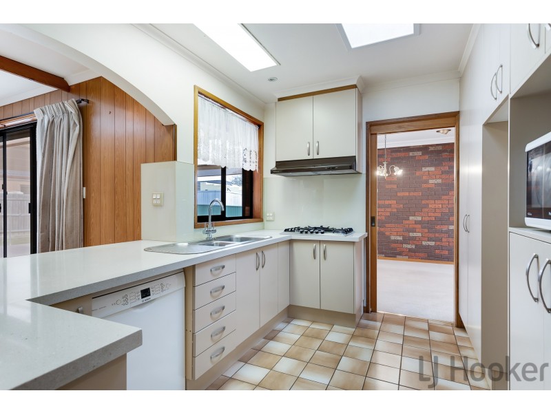 13 Hazelwood Road, Boronia VIC 3155