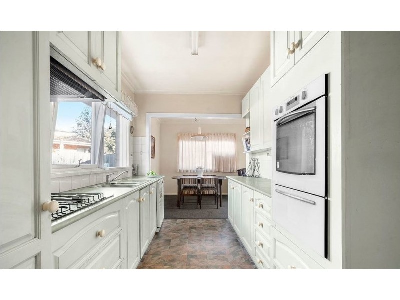 17 Sandgate Avenue, Glen Waverley VIC 3150