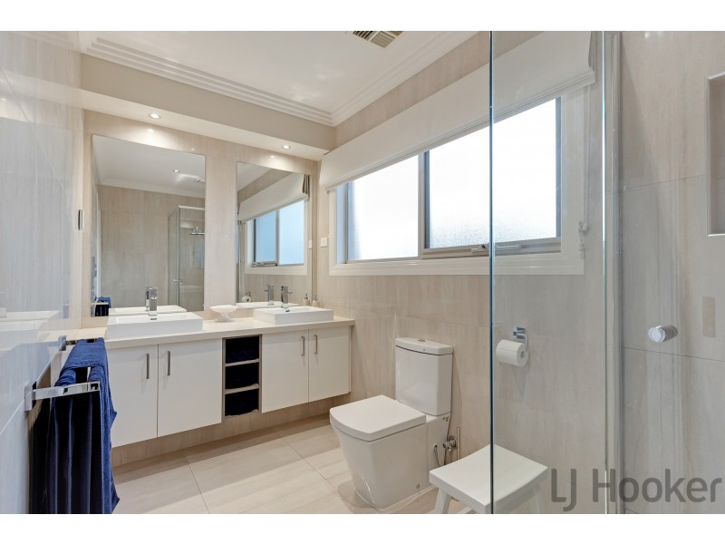 2/17 Leonard Street, Ringwood VIC 3134