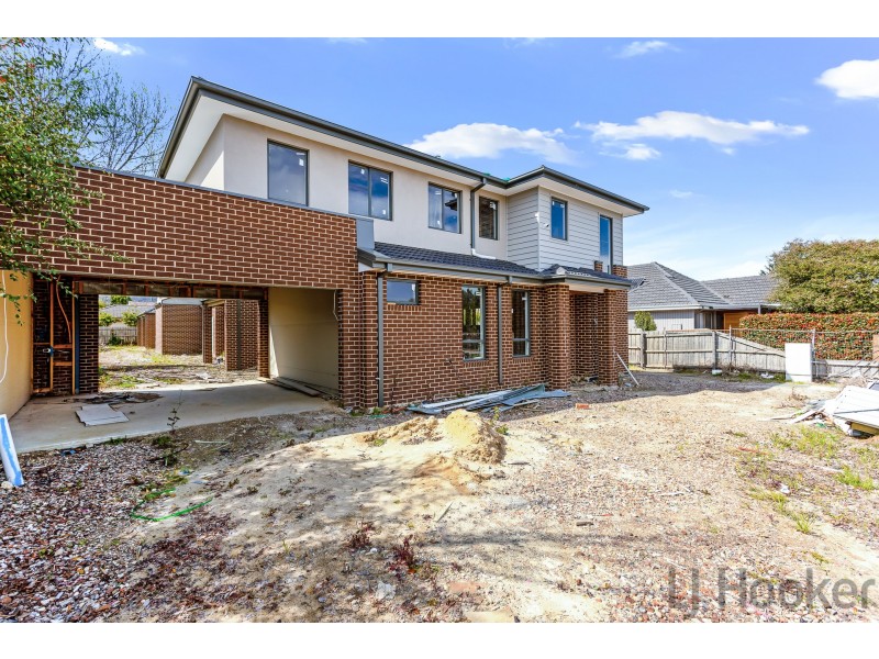 27 Aubrey Grove, Boronia VIC 3155