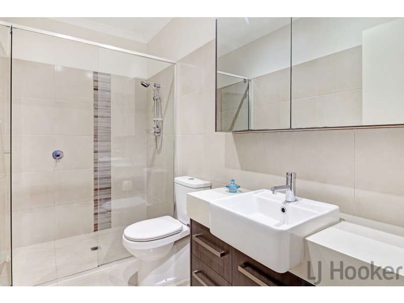 2/40 Allister Close, Knoxfield VIC 3180