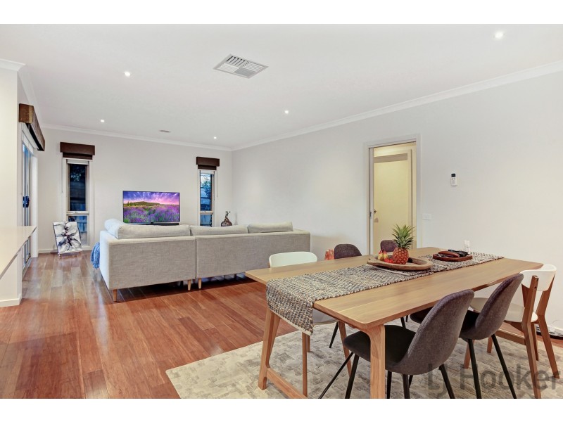 2/40 Allister Close, Knoxfield VIC 3180